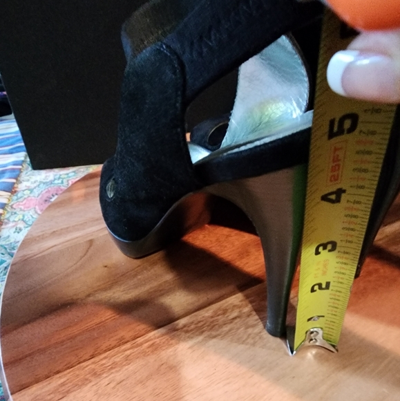 Baker 4 1/2 " heel, 1" platform, open toe, leather upper black suede - Picture 9 of 11